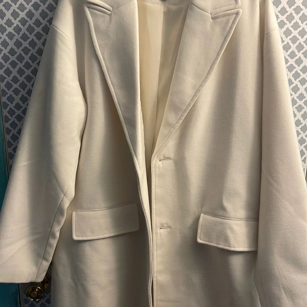 Coat - Picture 1 of 2